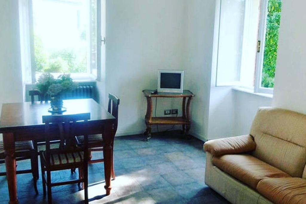 Apartment Piccolo Borgo Castelveccana Zewnętrze zdjęcie